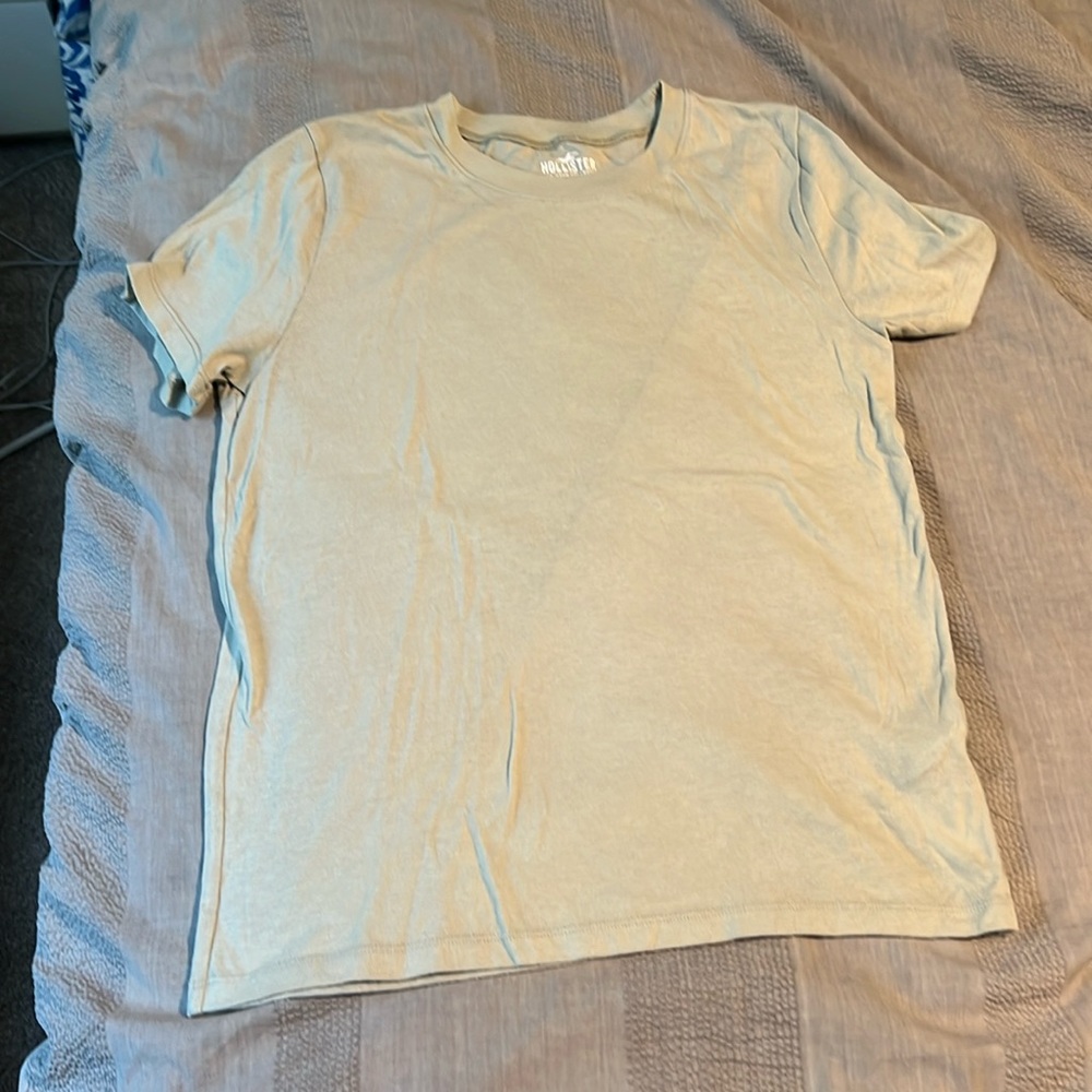 Hollister Everyday Tee